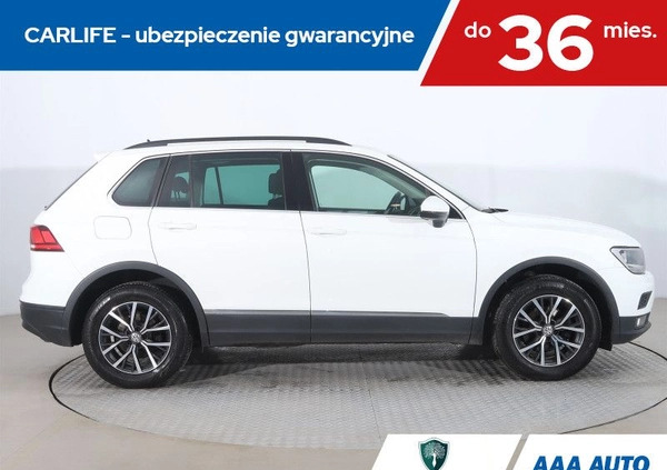 Volkswagen Tiguan cena 93000 przebieg: 154162, rok produkcji 2019 z Stąporków małe 254